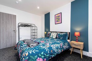 2 bedrooms, iron/ironing board - Chapel Street Flat 3  - Perfect for Parks & Recreation (Long Eaton, Nottingham)