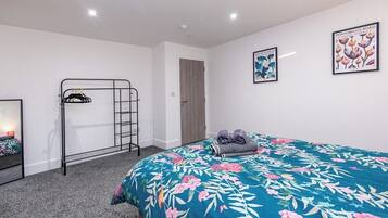 2 bedrooms, iron/ironing board