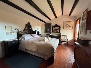 9 bedrooms, desk, iron/ironing board, WiFi - CASA REGÀS AND CASA GEORGINA. Costa Brava (Palafrugell)