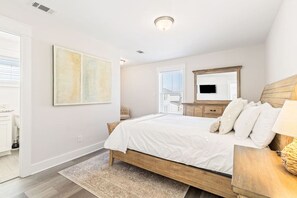 4 bedrooms, desk, iron/ironing board, travel cot