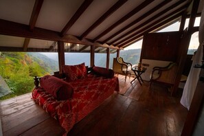 Double or Twin Room | Living area - Shambhalah Resort (Mahabaleshwar)