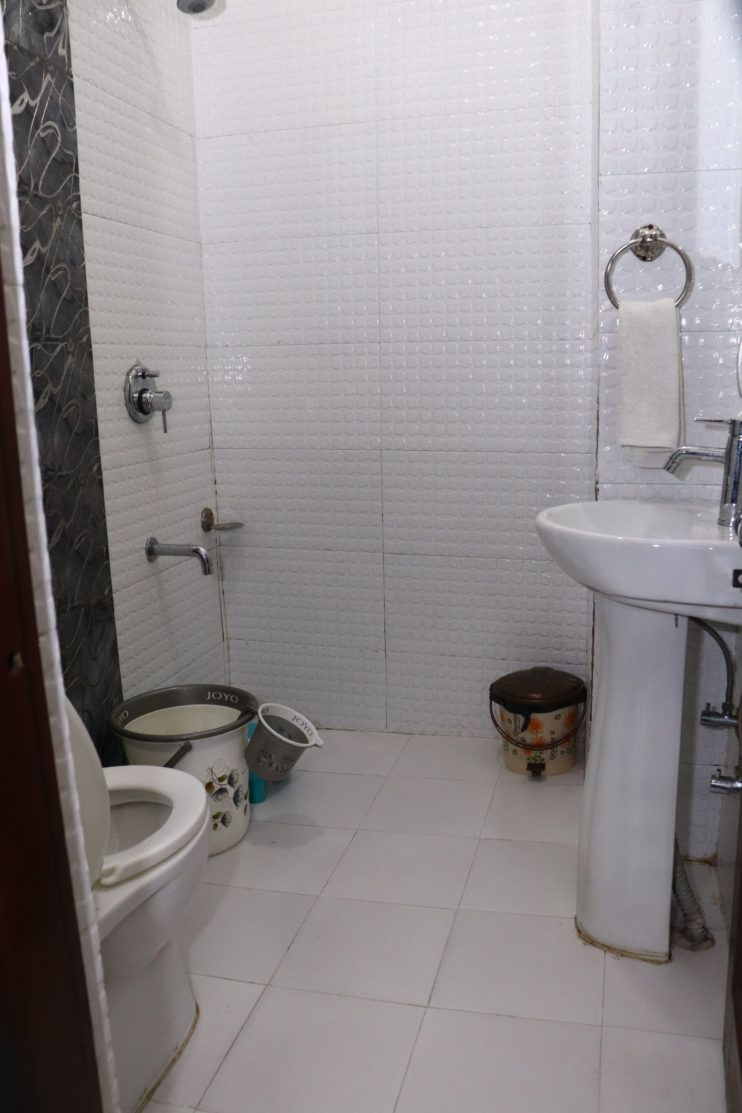 Chambre Deluxe Double ou avec lits jumeaux, balcon, vue ville | Salle de bain