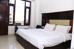 Deluxe Double or Twin Room, Balcony, City View | Free WiFi - Hotel Hillora Mcleodganj (Dharamshala)