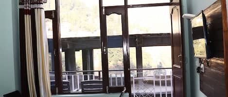 Superior Double or Twin Room, Balcony | Free WiFi