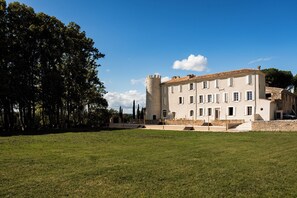 ด้านหน้าที่พัก