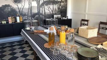 Desayuno completo incluido todos los días