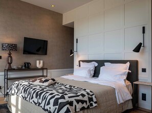 Habitación Deluxe doble, 1 habitación, vistas al jardín | Sistema de insonorización, wifi gratis, ropa de cama