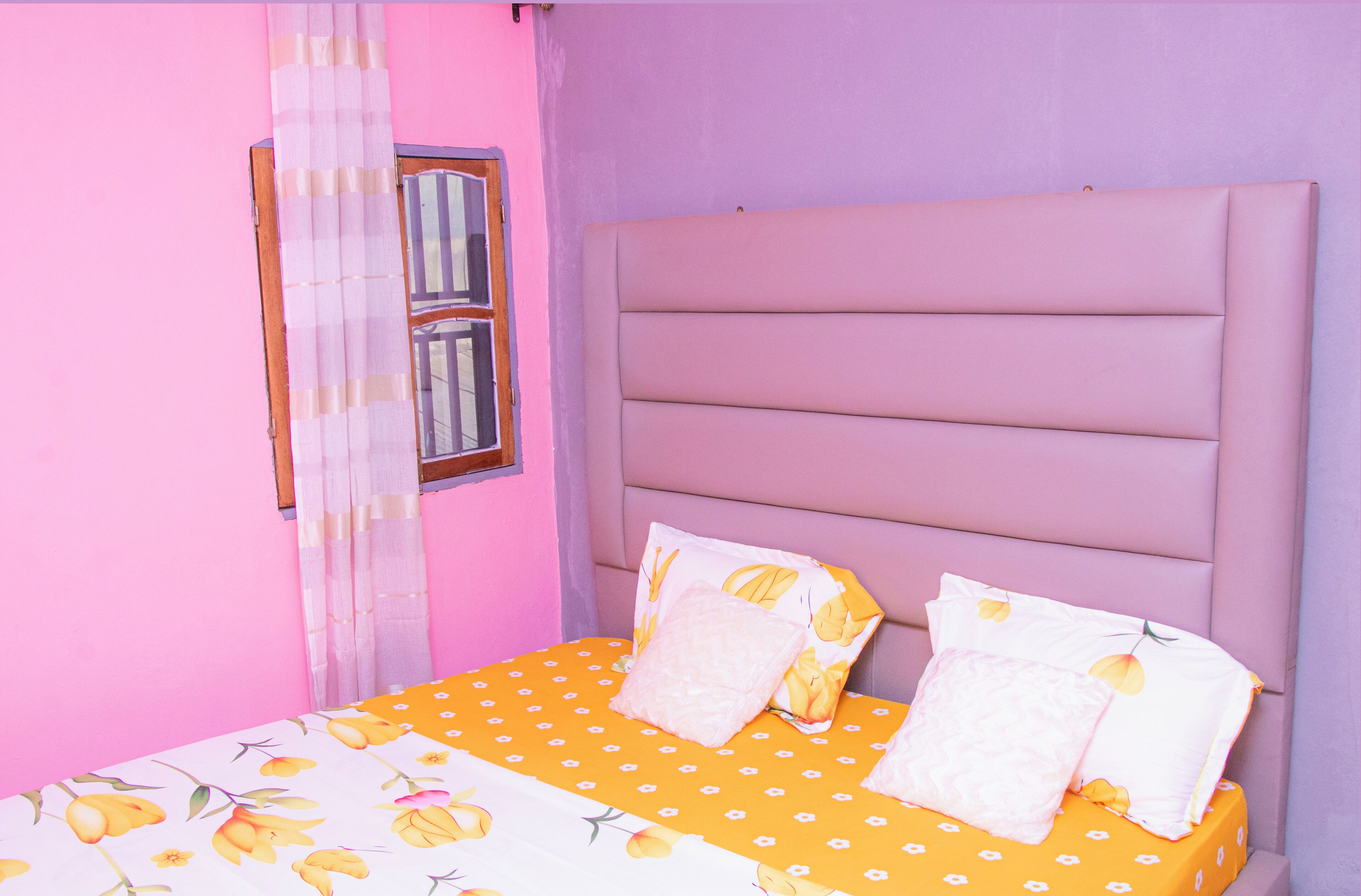 2 Schlafzimmer, Bügeleisen/Bügelbrett