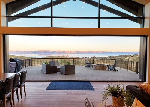 Glenn Haven Luxury Large Group Getaway Sleeps 60