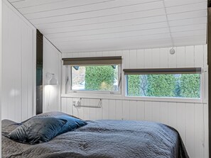 2 bedrooms, Internet