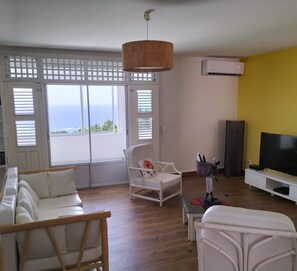 TV, video games - Domaine des Tourterelles (Capesterre-de-Marie-Galante)