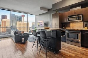 Fridge, microwave, oven, stovetop - King Bed | Calgary Tower Views |Walk to Saddledome (Calgary)