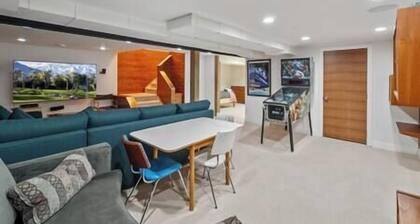 9 Guests | King Bed | Pin Ball | BBQ | Piano