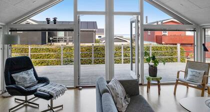 "Berner" - 40m from the sea by Interhome