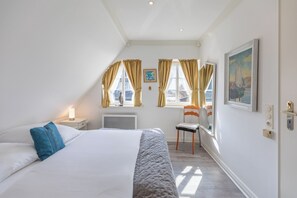 3 slaapkamers, een strijkplank/strijkijzer, gratis wifi
