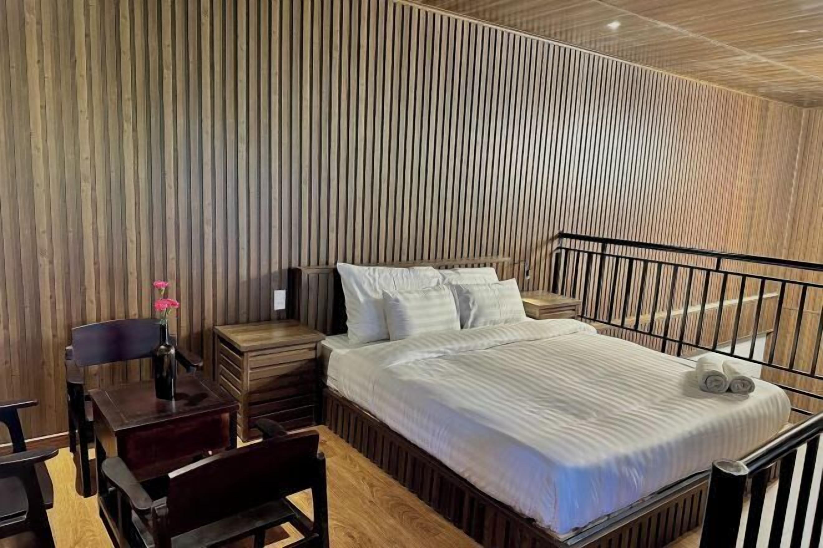 Individuelt dekorert, individuelt innredet og skrivebord