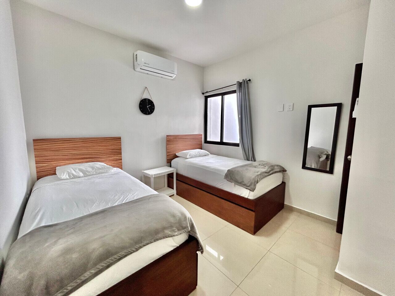 2 bedrooms, desk, iron/ironing board, free WiFi