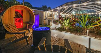 Green House - Luxury 4BR 9 Beds Retreat | Pool | Spa | Sauna | RV