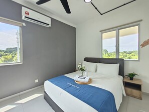 Apartment, Balcony, City View