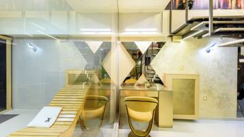 Apartment, 1 Bedroom, Accessible, Smoking | Interior
