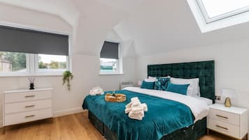2 bedrooms, iron/ironing board, free WiFi