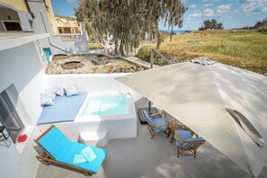 Villa | Terrace/patio