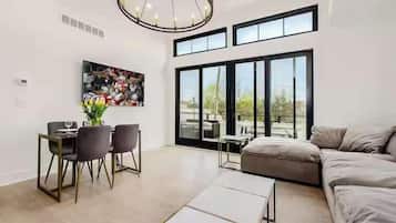 Smart TV, stereo, offices