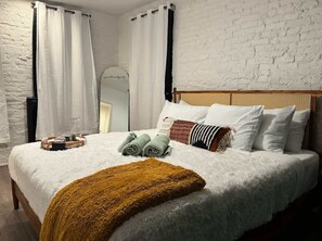 2 chambres, fer et planche à repasser, lit parapluie, Wi-Fi