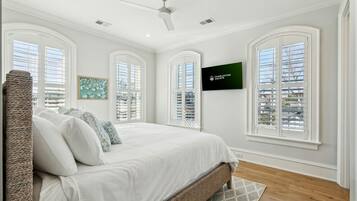 5 bedrooms, desk, iron/ironing board, free WiFi