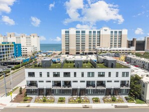 Exterior - 10 Ocean D  Virginia Beach Rooftop Decks & Ocean Views (Virginia Beach)