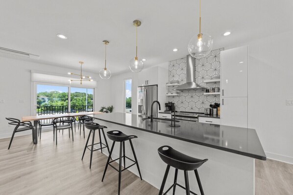 Fridge, microwave, oven, stovetop - 10 Ocean D  Virginia Beach Rooftop Decks & Ocean Views (Virginia Beach)