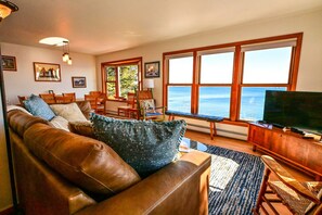 Smart TV - Owl`s Nest by Sea Maine (East Boothbay)