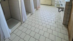 Uklassifisert bilde, 5 av 6, knapp