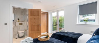 Flat  3 Saarb Apartments 