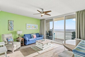 Fernseher, Tischtennisplatte