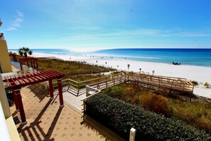On the beach - T2 Unit 1102 - Majestic Beach Resort - Deluxe 2BR 2BA - Sleeps 6 (Panama City Beach)