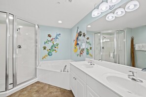 Shower, jetted bath, hair dryer, towels - T2 Unit 1102 - Majestic Beach Resort - Deluxe 2BR 2BA - Sleeps 6 (Panama City Beach)