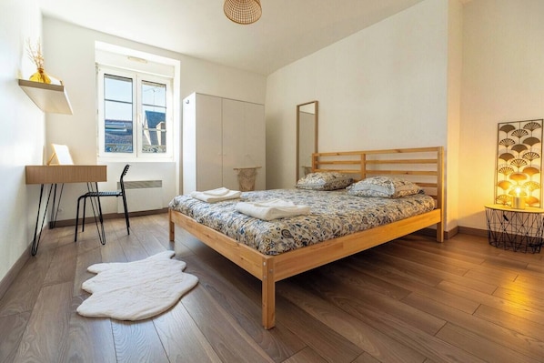 2 Schlafzimmer, Bügeleisen/Bügelbrett, Internetzugang, Bettwäsche