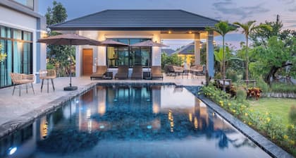 The garden pool villa resort at doisaket