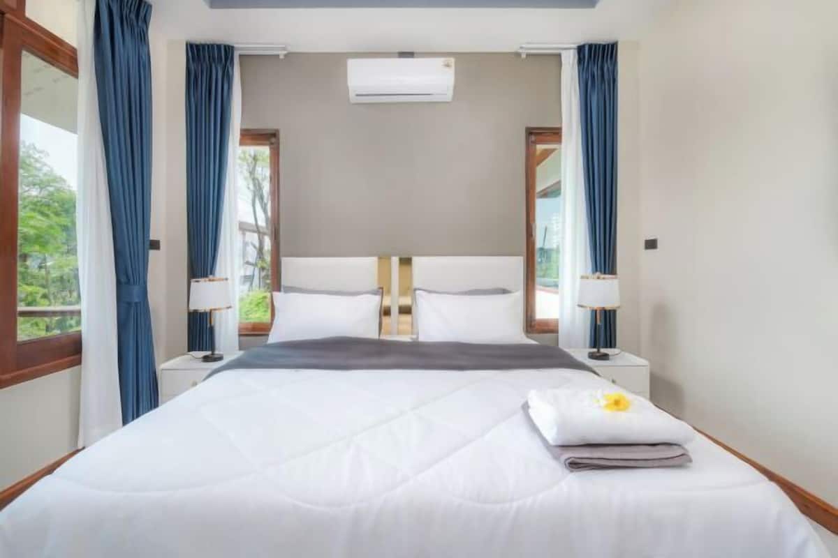 1 bedroom, free WiFi, bed sheets