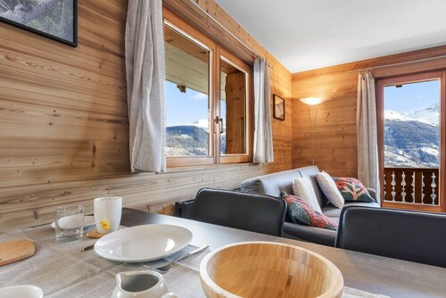 Ski in/ski out apartment - 4 Vallées ski area