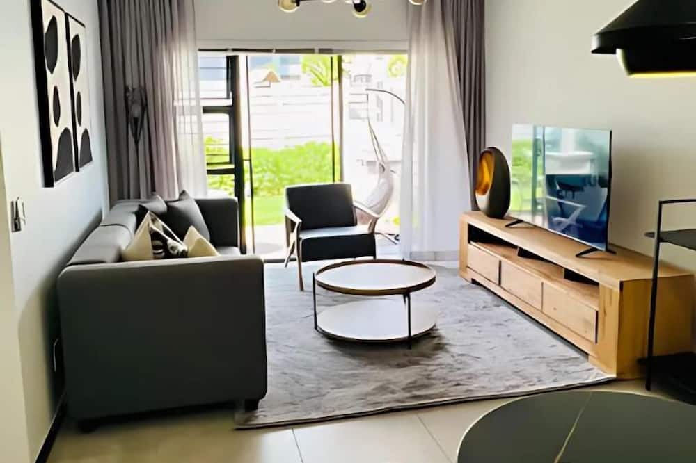 The Henlee Apartment Tocara