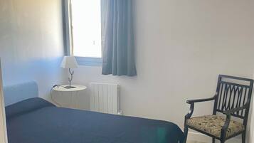 3 bedrooms, iron/ironing board, WiFi