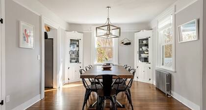 Charming 3-bedroom cottage in fabulous Greenport