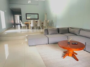 Living area - The Homestead Villa (Johannesburg)