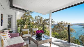 House, 3 Bedrooms, Smoking, Balcony | Balcony