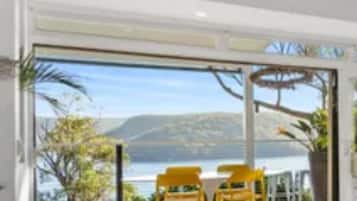 House, 3 Bedrooms, Smoking, Balcony | Interior