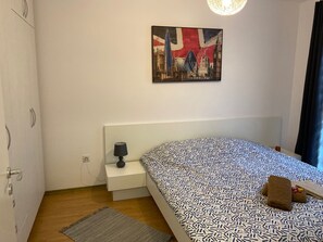 Appartement | 1 chambre, fer et planche à repasser, Wi-Fi gratuit, draps fournis
