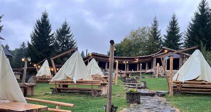 Sleep4-freep-mountainview-balcony-petfriendly