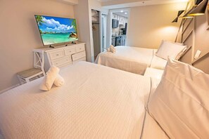 1 bedroom, iron/ironing board, free WiFi, bed sheets - Renovated High-Level,Direct Oceanfront,Nice Suite! (Myrtle Beach)